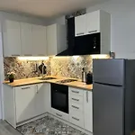 Timco With Big Terrace, Partial View And Air-conditioner 아파트