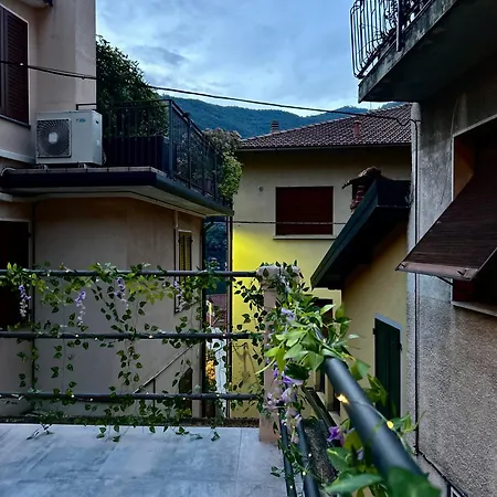 Timco With Big Terrace, Partial View And Air-conditioner 토르노