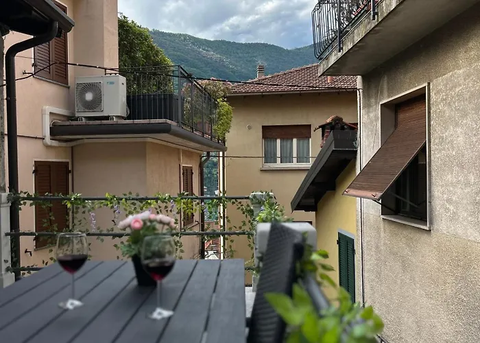 Timco With Big Terrace, Partial View And Air-conditioner Torno