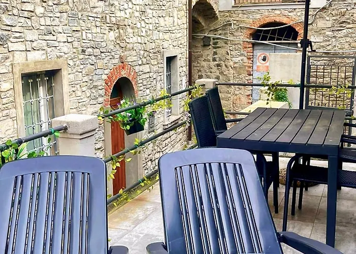 Timco With Big Terrace, Partial View And Air-conditioner