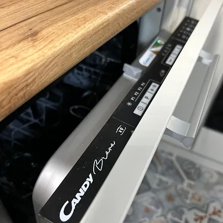 Timco With Big Terrace, Partial View And Air-conditioner Апартаменты *